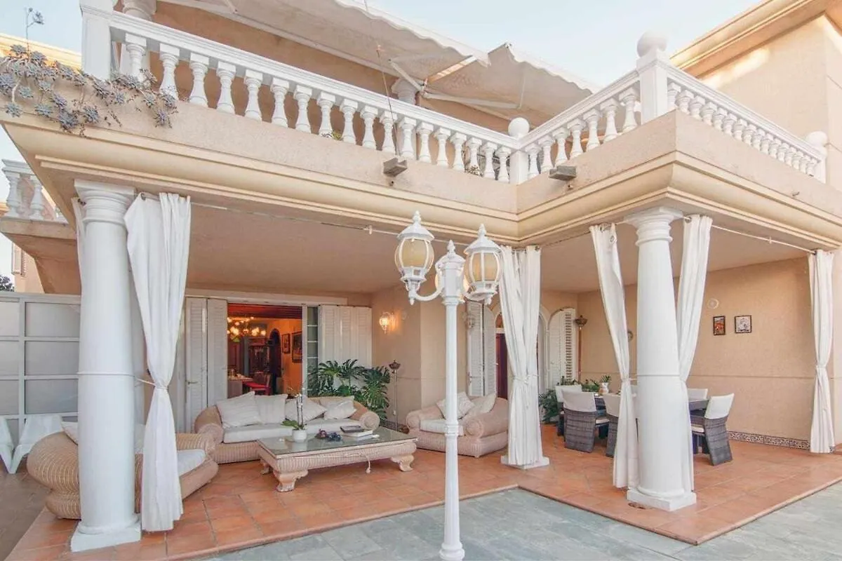 Villa La Concha Beachfront Heated Pool Playa Honda